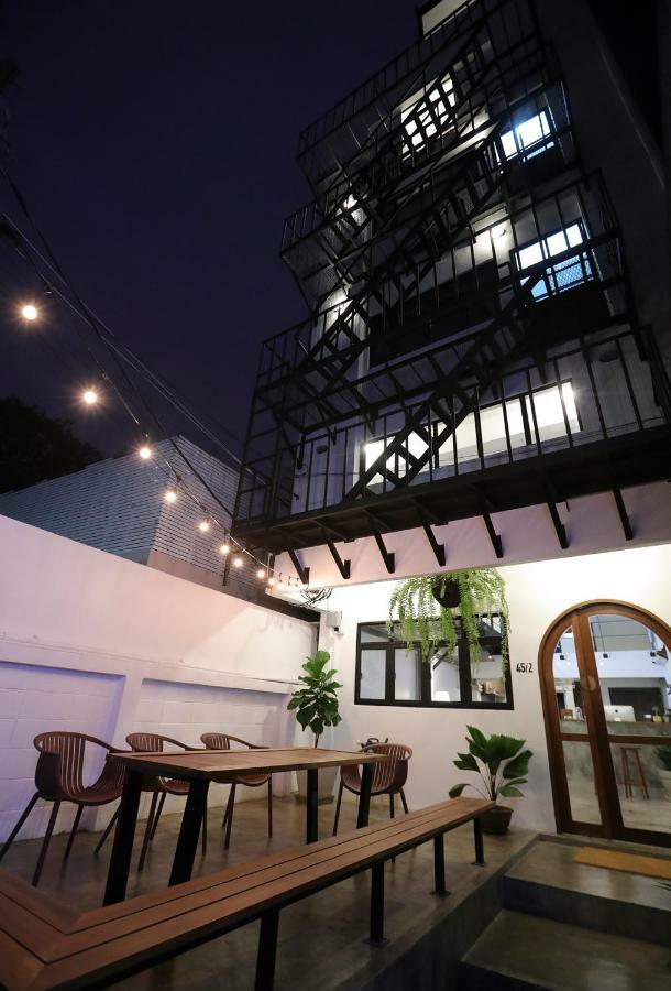 Apartment45 Hostel Bangkok Dış mekan fotoğraf